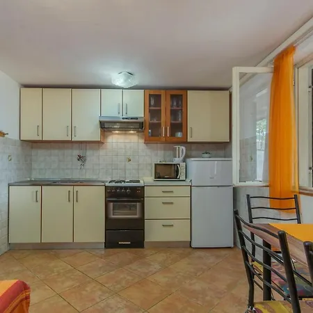 بيت ضيافة Complex Sauko 3*