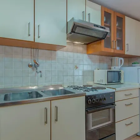 بيت ضيافة Complex Sauko بوريتش